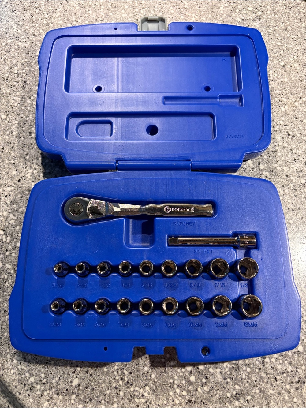 KOBALT 1/4" DR 20 PC METRIC & SAE SOCKET SET